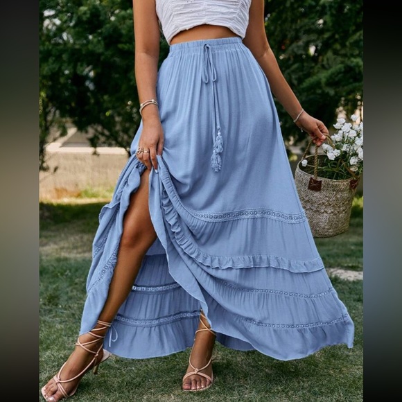Twist Hem Skirt in Cornflower/Rose Stripe
